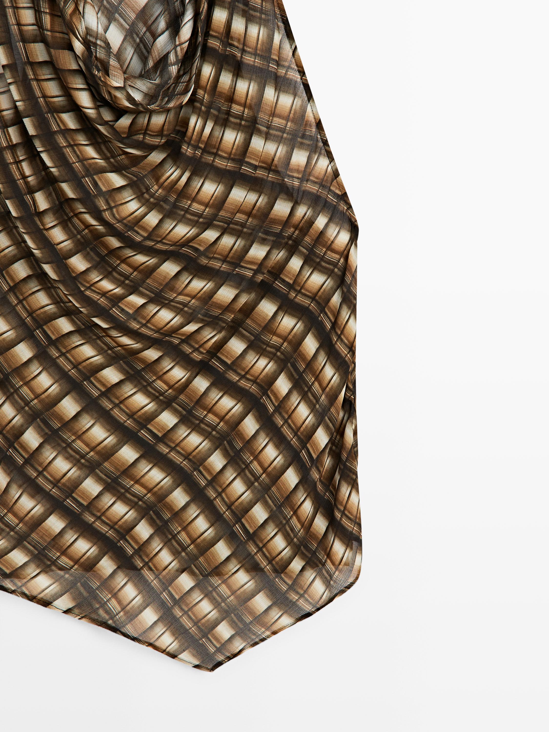 Flowing draped top